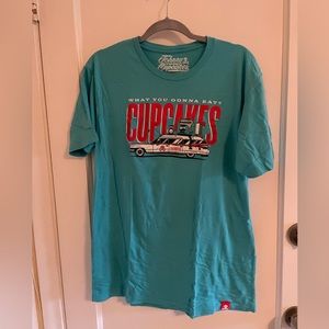 Johnny Cupcakes Ghostbusters Ecto-1 Blue T-Shirt Size Men’s Large